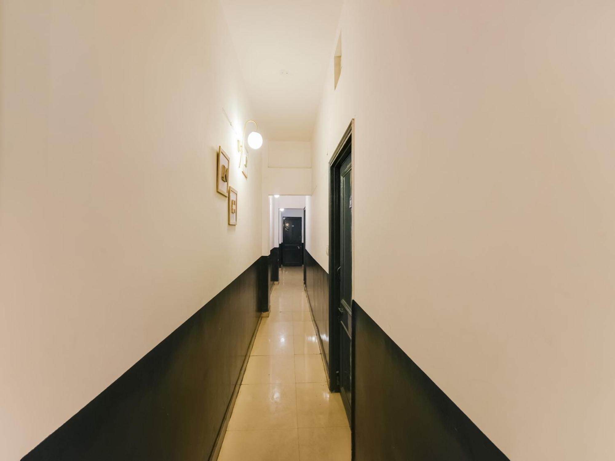Hotel O Unique Delhi Home Stay Nuova Delhi Esterno foto